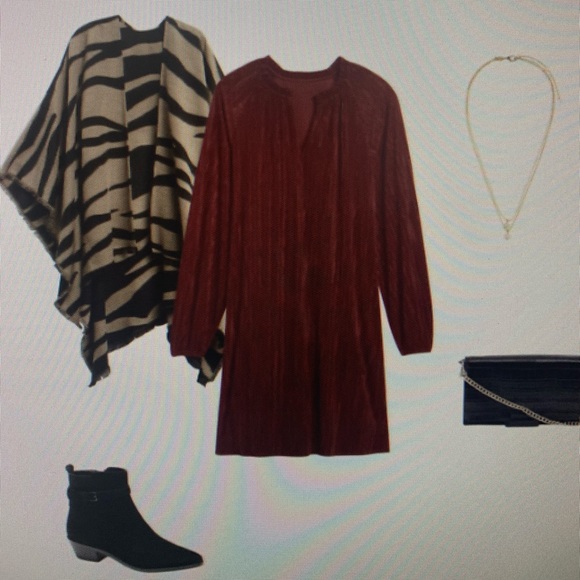 Banana Republic Plisse swing dress - Picture 3 of 10